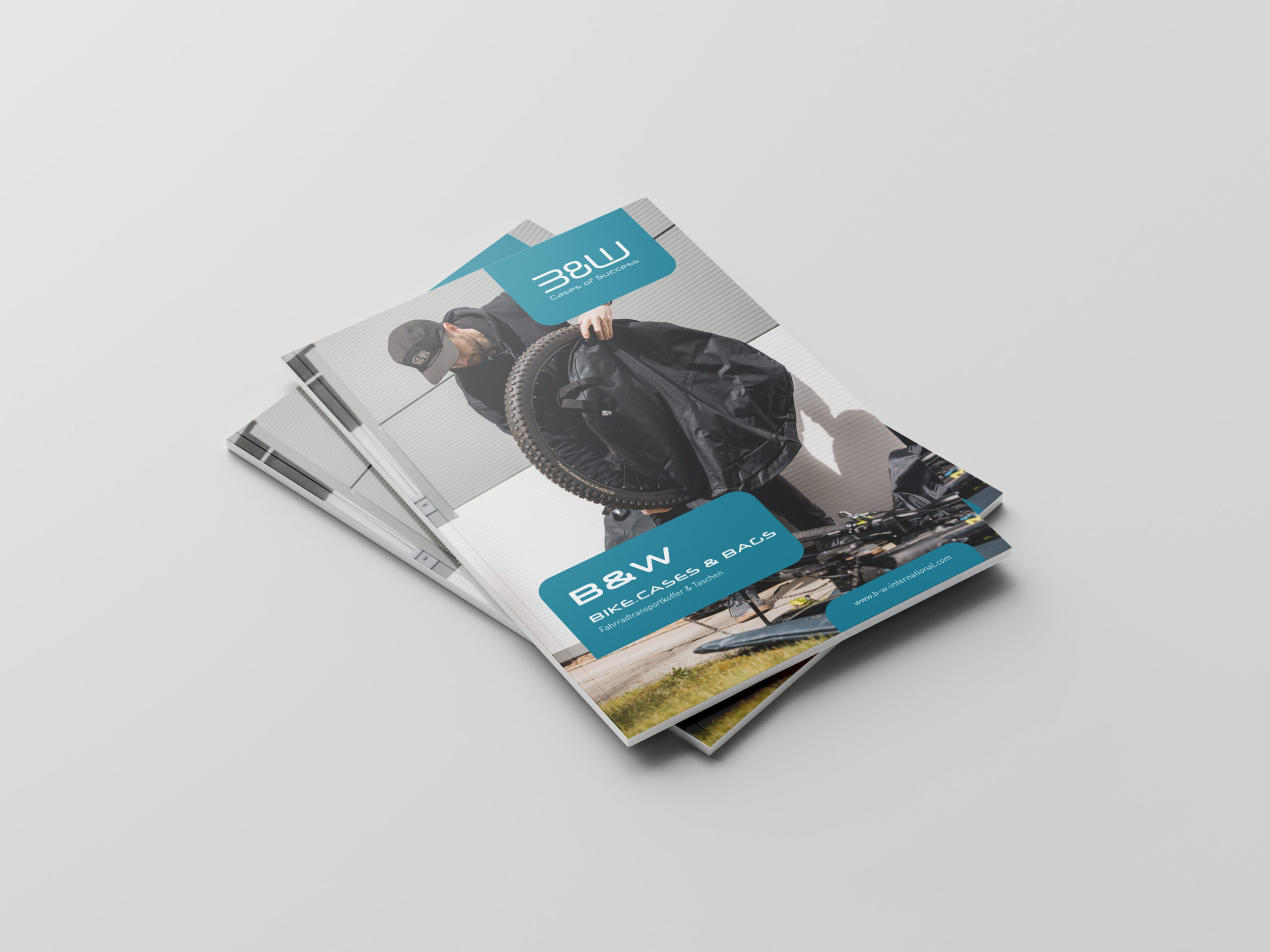 bike-case-catalogue_mockup_bw-international